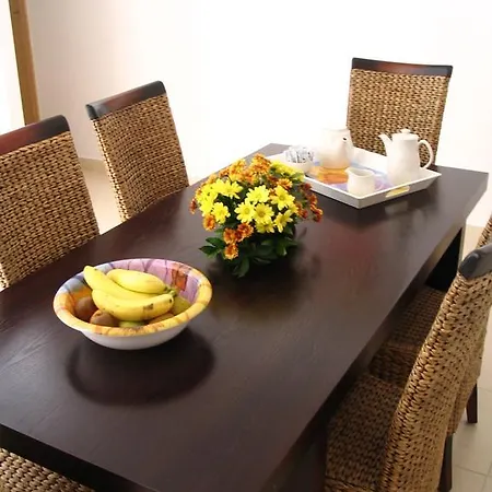 Aparthotel Club Salina Wharf