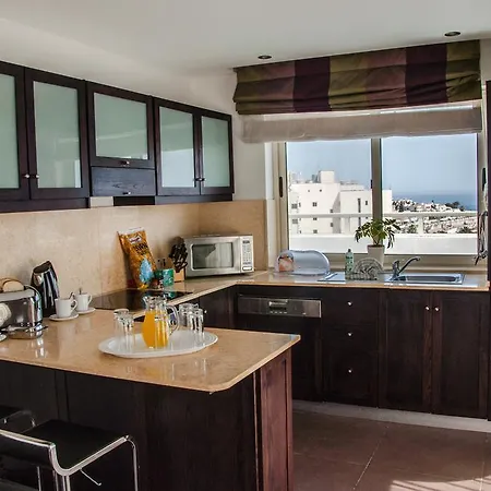 Апарт-отель Club Salina Wharf 4*